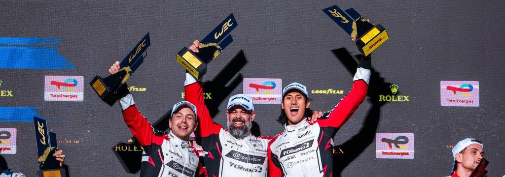 Sean dan Team WRT 32 Juara Podium 1 di Japan 2026